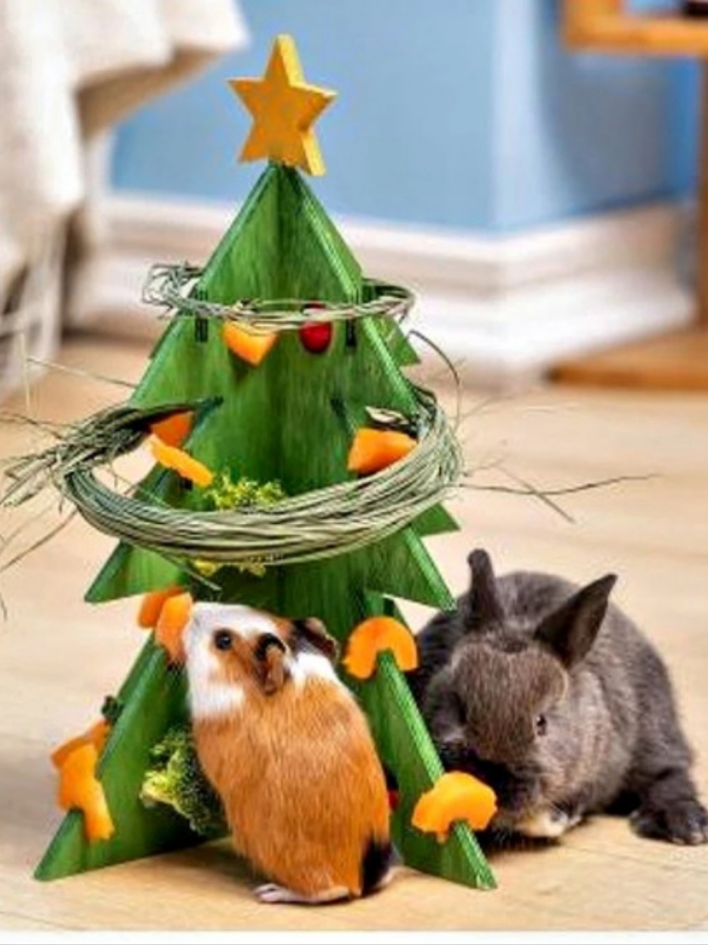 New Christmas Tree Small Pet Hay Feeder Puzzle Toy Green & Orange